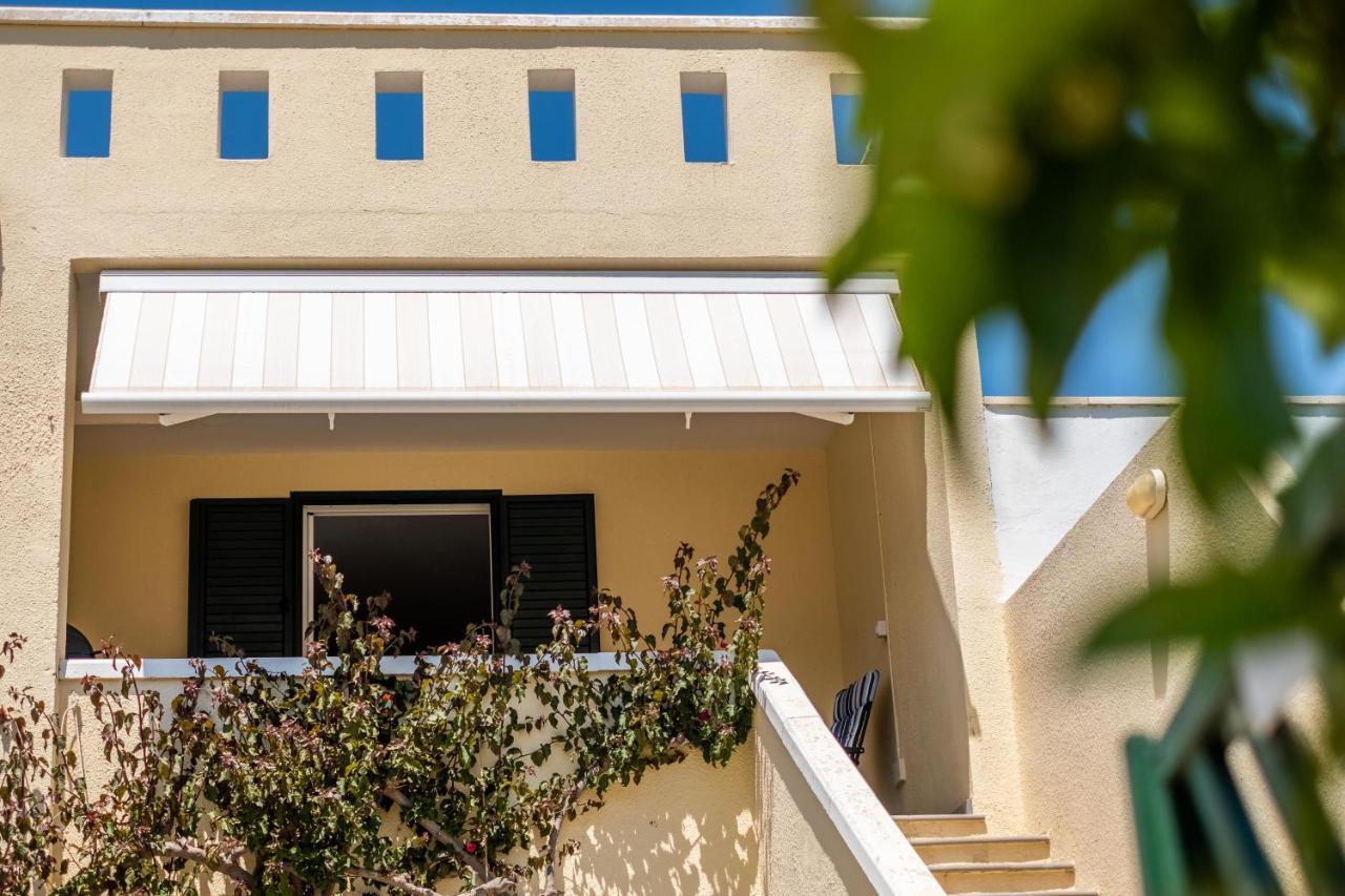 Ferienwohnung Perla Marina Torre Pali Exterior foto