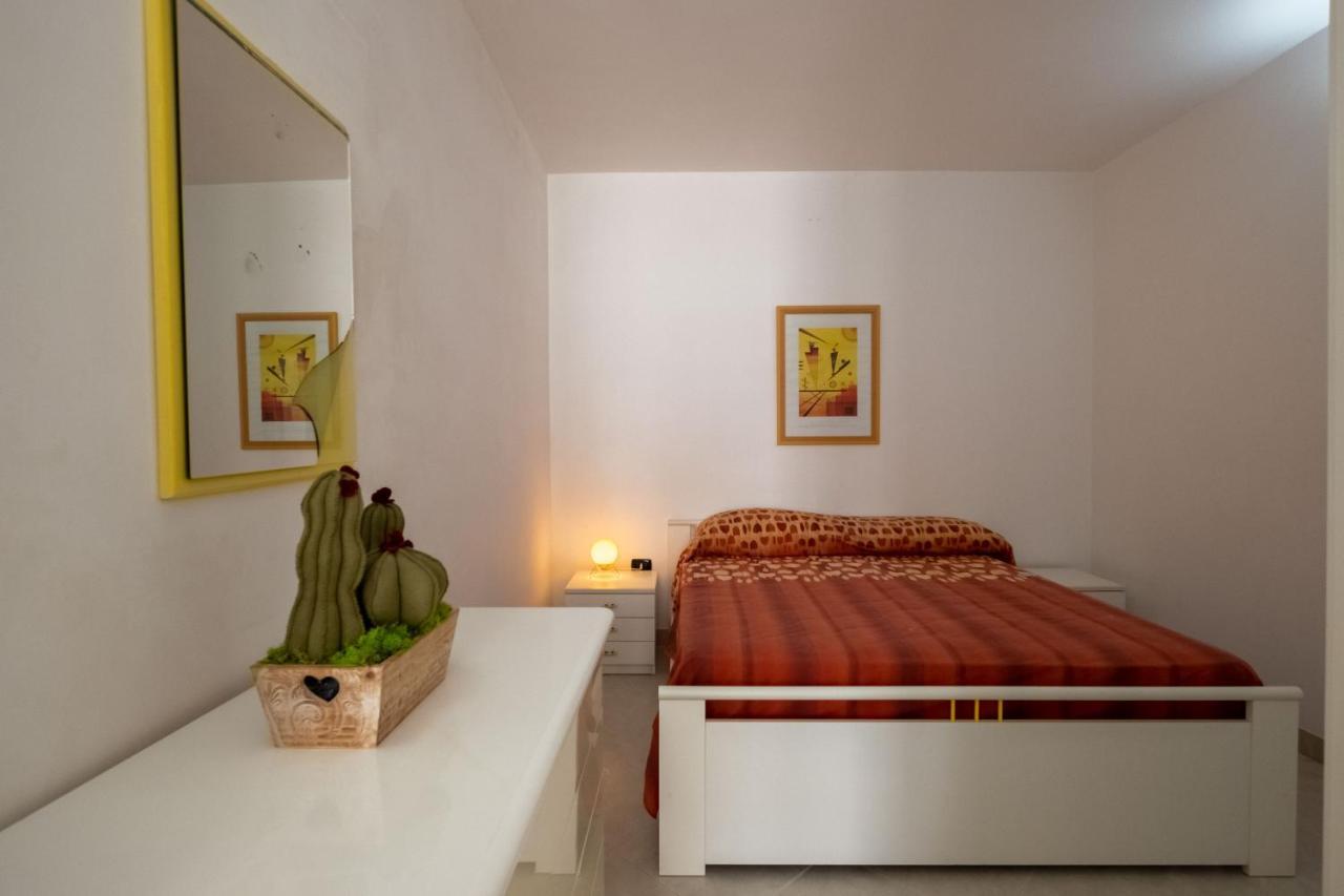 Ferienwohnung Perla Marina Torre Pali Exterior foto