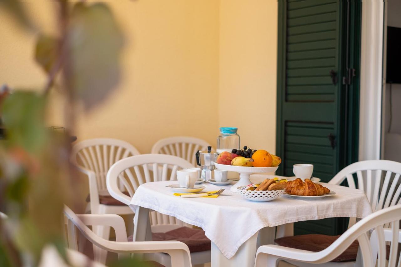 Ferienwohnung Perla Marina Torre Pali Exterior foto