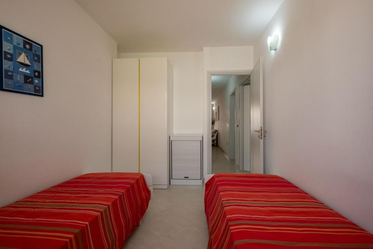 Ferienwohnung Perla Marina Torre Pali Exterior foto