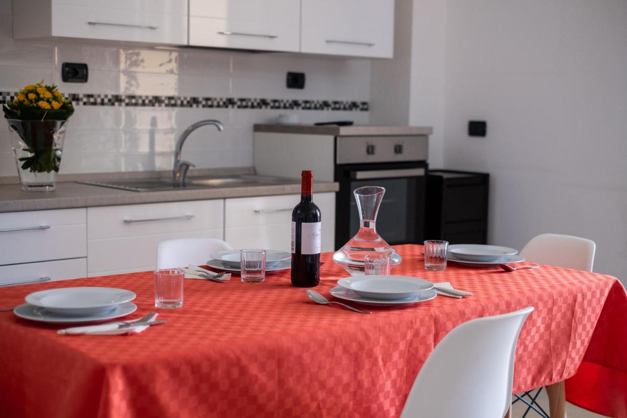 Ferienwohnung Perla Marina Torre Pali Exterior foto